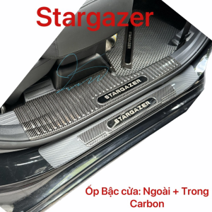 Ốp Bậc Cửa Trong Ngoài Hyundai Stargazer 2022 Vân Carbon